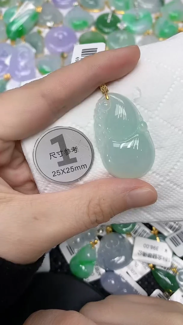 颈饰18K金镶嵌翡翠111111111