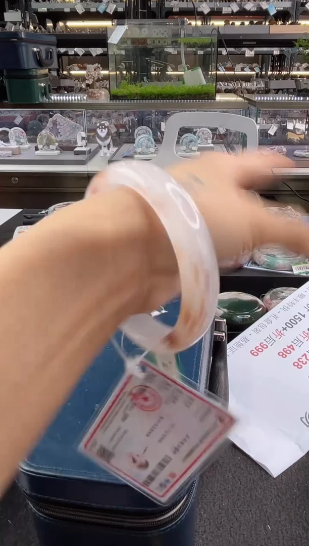 未镶嵌手镯石英质玉六*六圈口（赠品镯心）