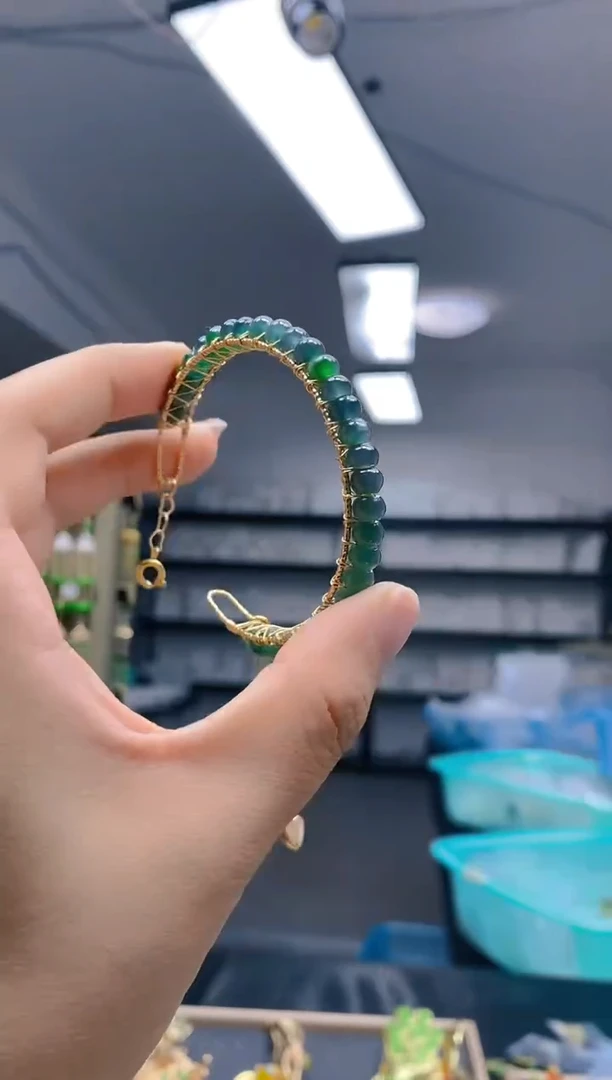 【闪购商品】翡翠耳饰合金275翡翠手镯