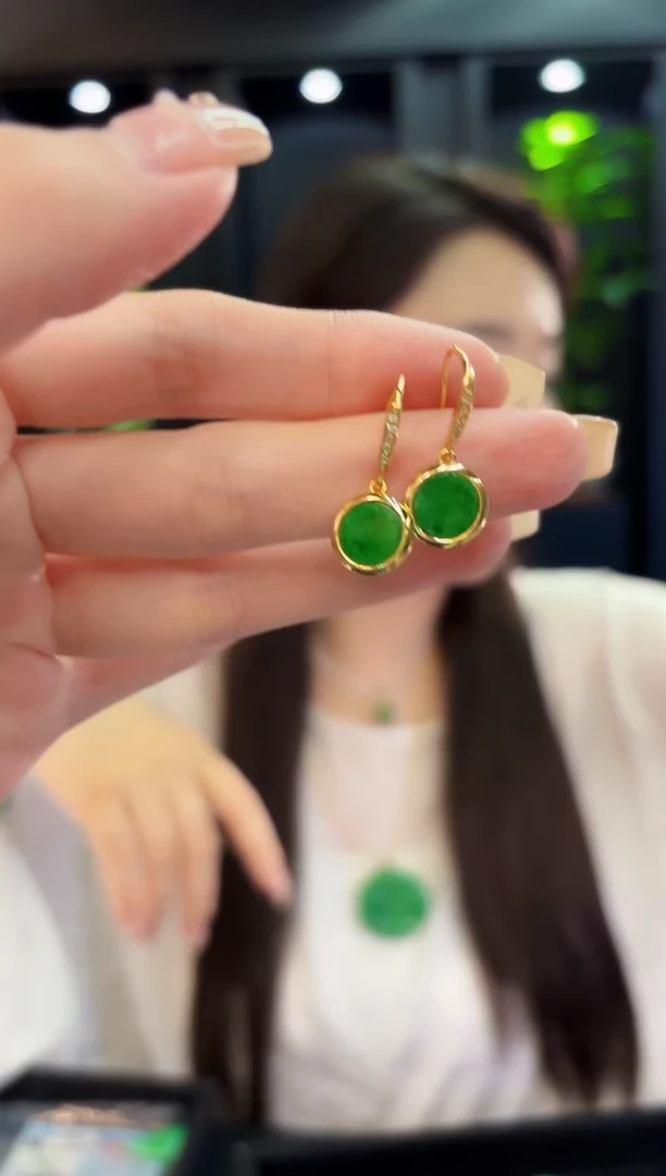 翡翠未镶嵌耳饰缅料A货/多样性发货/一件