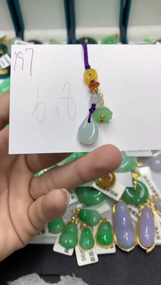 【闪购商品】翡翠颈饰未镶嵌翡翠