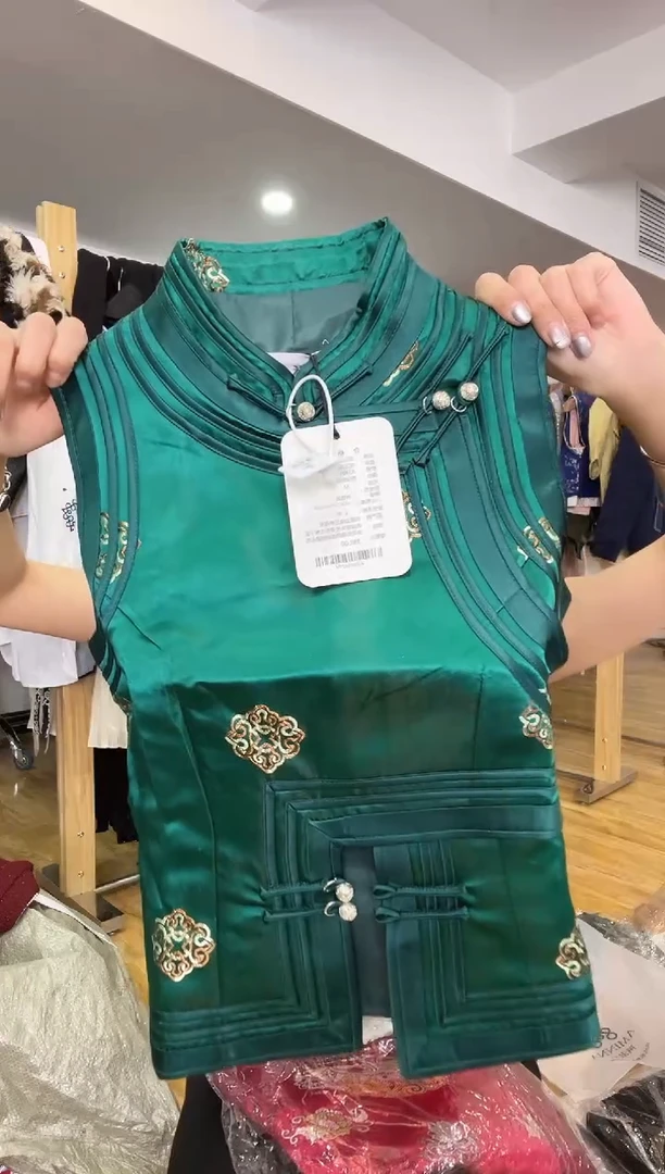 M码       90-105斤  马甲