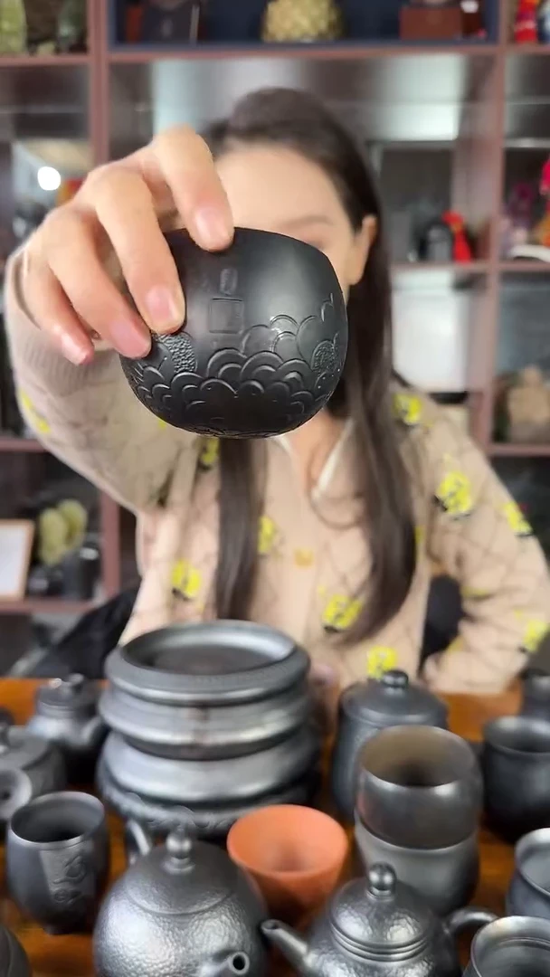 神农黑陶祥云牡丹不倒翁