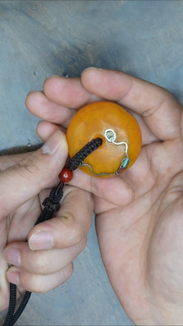 【闪购商品】琥珀裸石未镶嵌尼泊尔吊坠多样性发其一