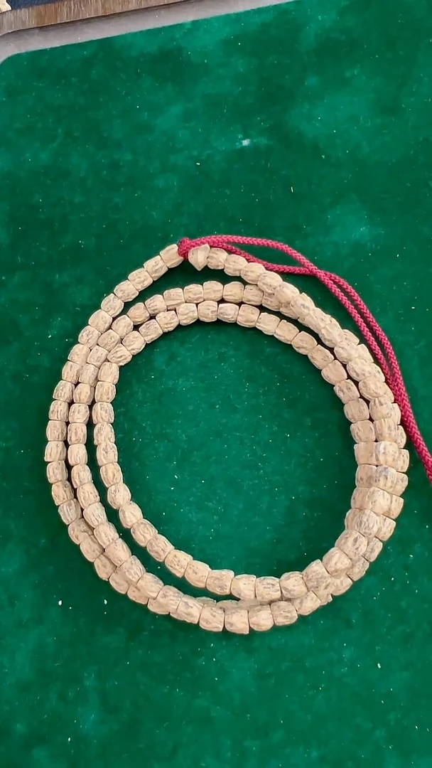 吊坠柏香籽/百香籽A165