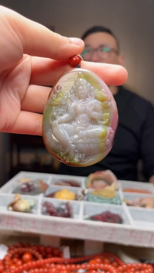 未镶嵌颈饰玛瑙/玉髓吊坠