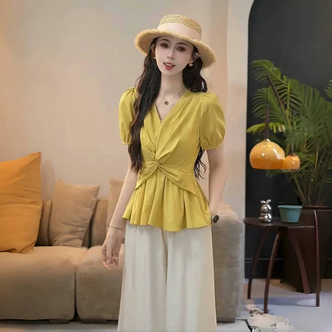 复古时尚短袖衬衫女夏季新款气质休闲V领衬衣小个子宽松遮肚上衣