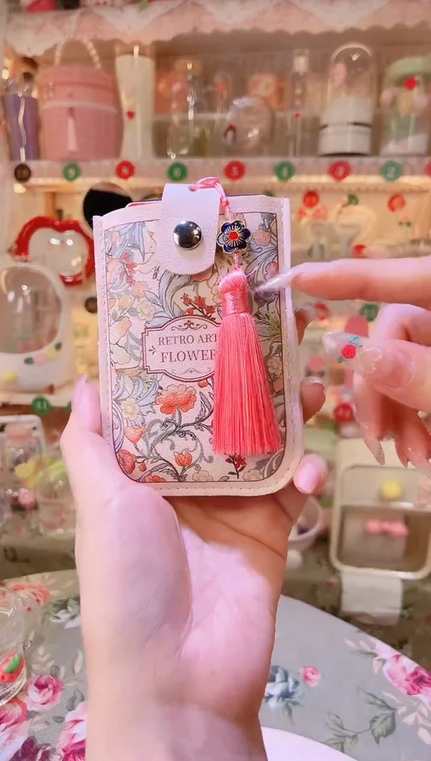 摆件开播福利数量不多，快抢！拉伸式卡包