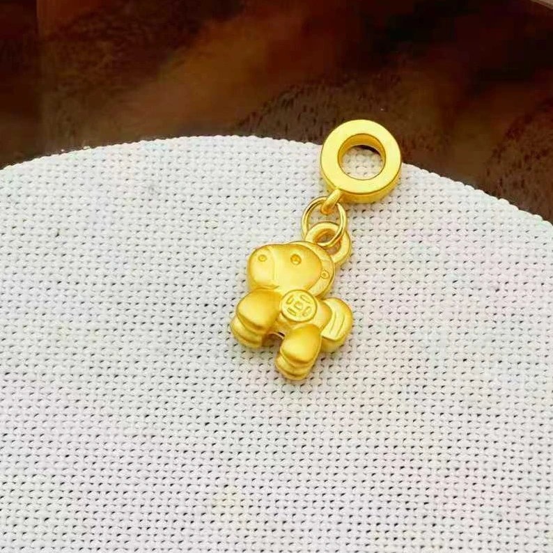 足金999 生肖马吊坠 1.04