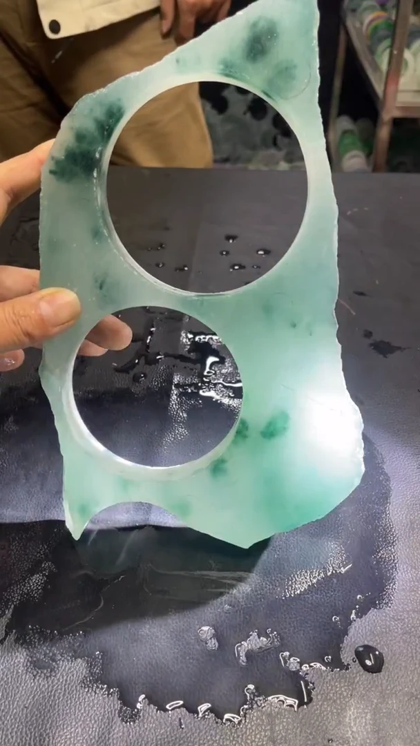 玉冰飘花边角毛坯