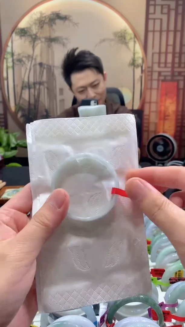 未镶嵌手镯翡翠000070925