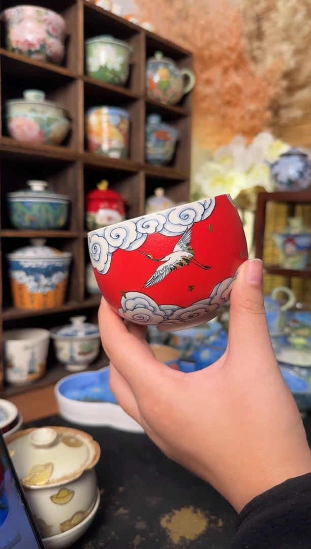 虎城仙鹤描金手握杯