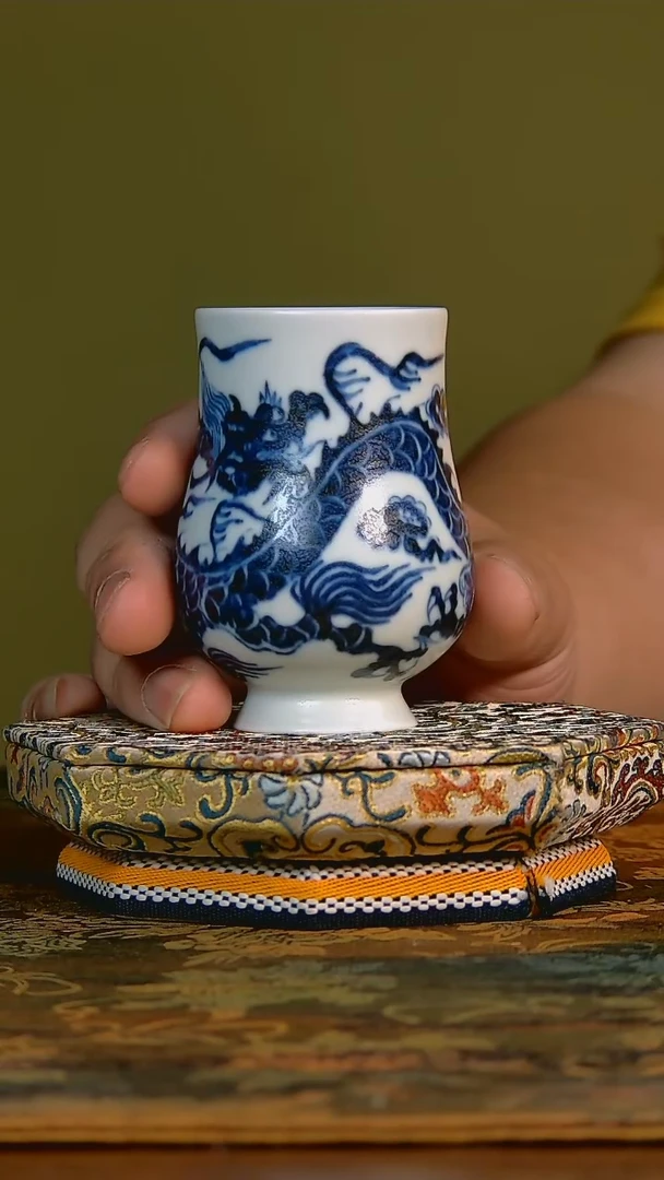 杯手工手绘杯杯很美丽