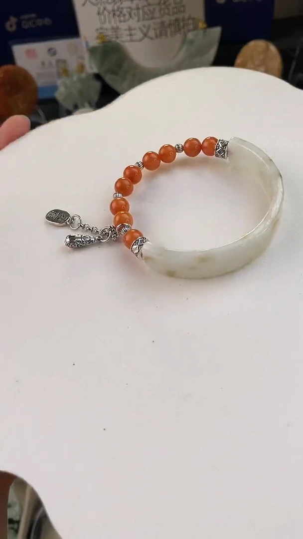 未镶嵌手链翡翠手工定制默认微瑕播介绍为准