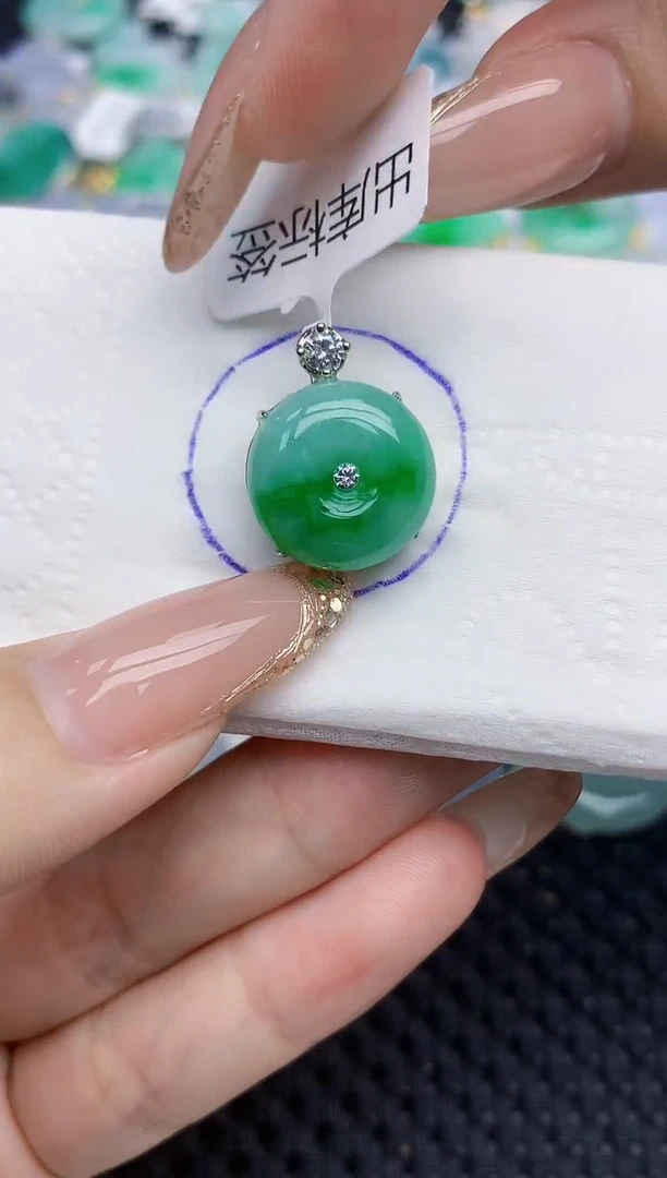 颈饰银S925镶嵌翡翠367   天然翡翠A货  百元以上9米证书费自理