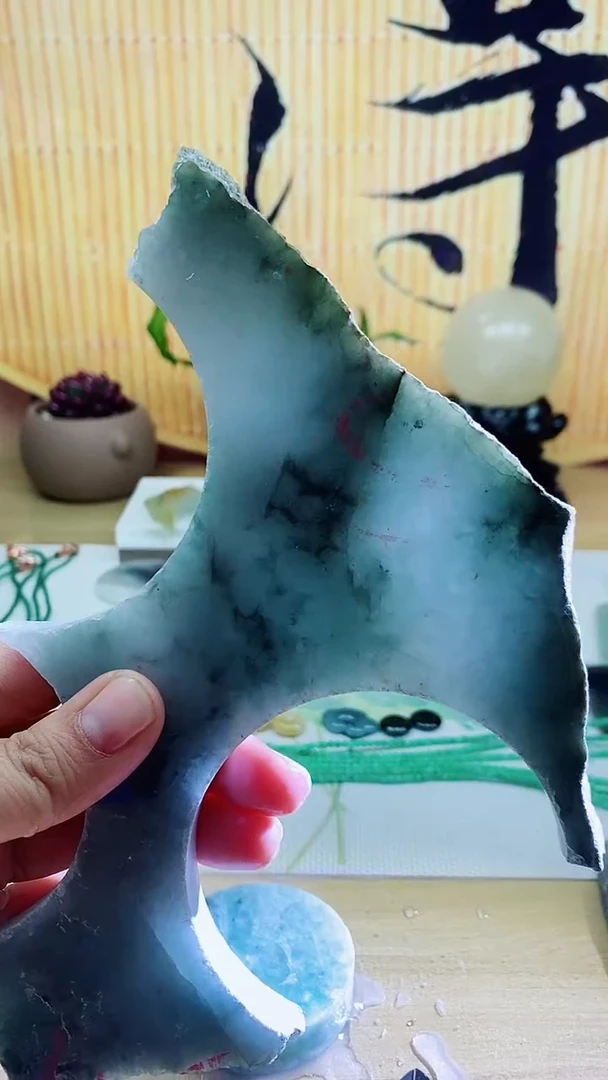 翡翠未镶嵌颈饰翡翠238