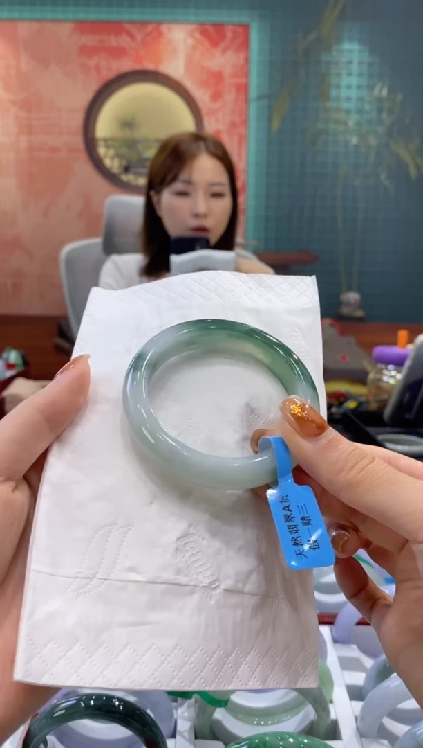 未镶嵌手镯翡翠0041830