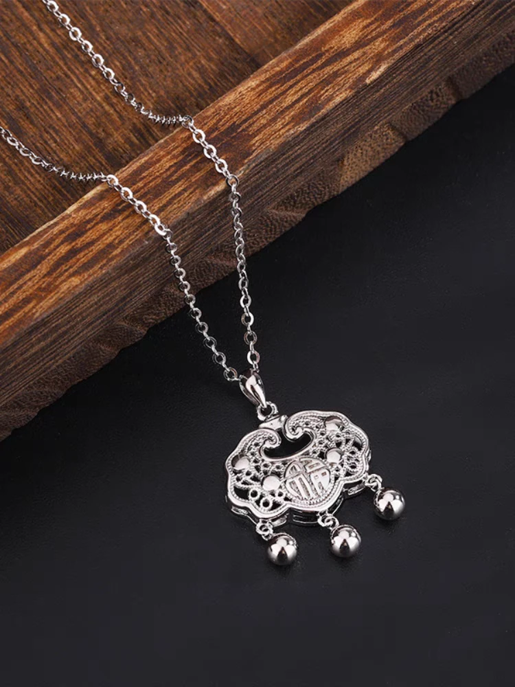 YZ011长命锁项链 精品银色项链  无礼盒