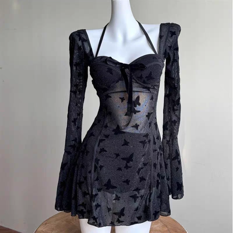 泳衣女连体裙式性感显瘦遮肚小胸聚拢纯欲长袖温泉度假高级感泳装