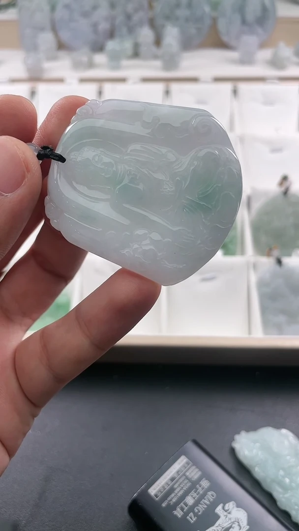 翡翠未镶嵌颈饰..../6/30/ 245