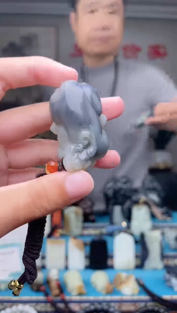 未镶嵌和田玉挂件1