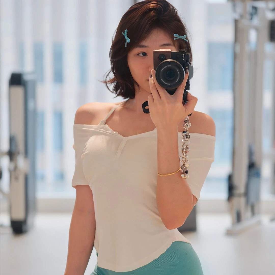 YDYC半开领纽扣辣妹U摆健身瑜伽训练短袖T