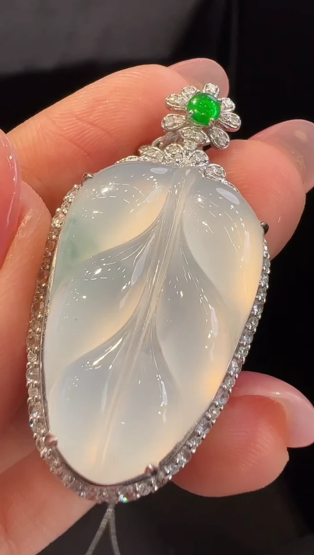 吊坠(不含链)18K金镶嵌翡翠吊坠