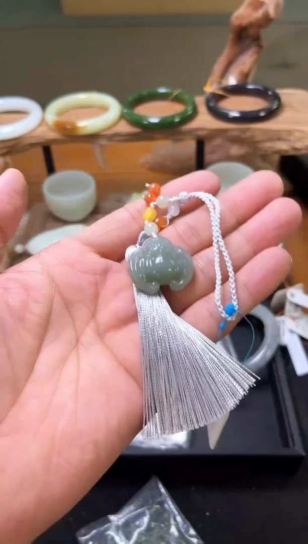 未镶嵌和田玉挂件且末吐拉牧场 福在眼前 多样性发一