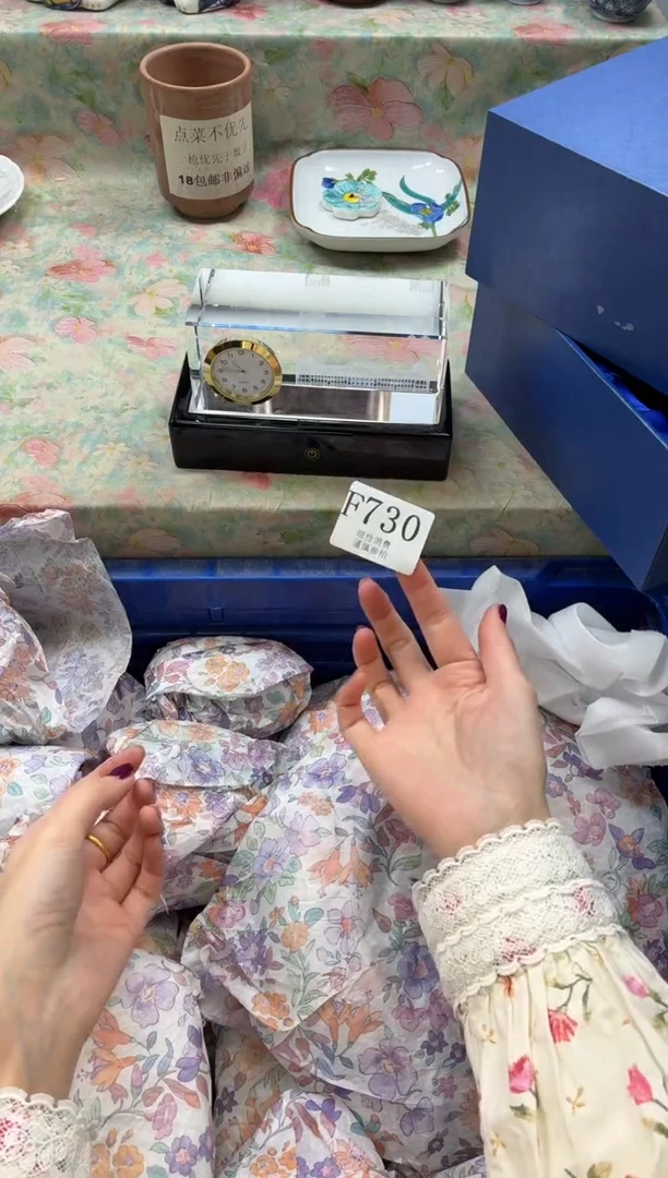 手工艺品琉璃快**鱼       F730*