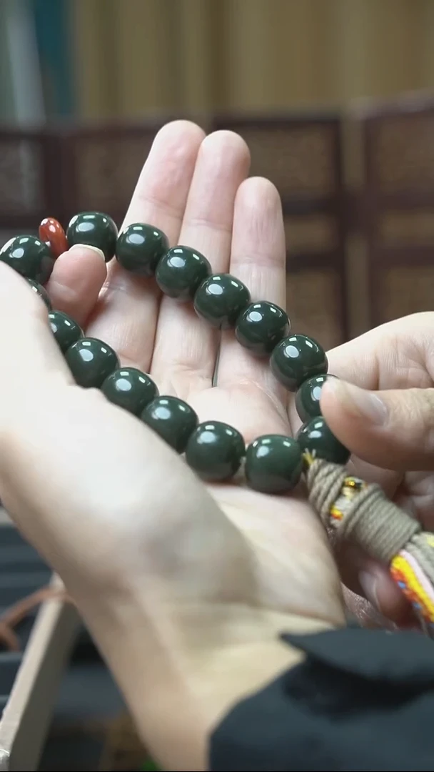 未镶嵌手链和田玉且末蓝老型手串