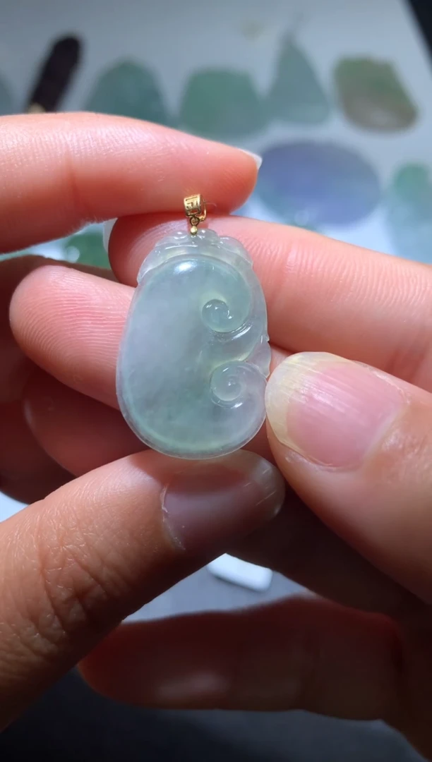 【闪购商品】翡翠颈饰18K金镶嵌净货