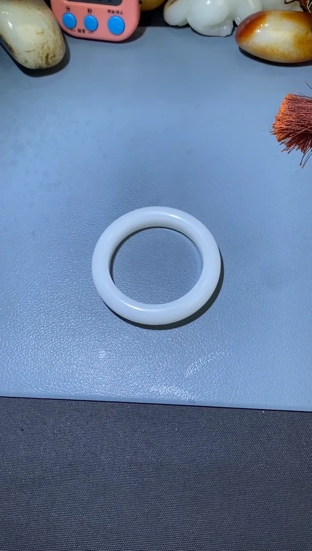 未镶嵌手镯和田玉和田玉