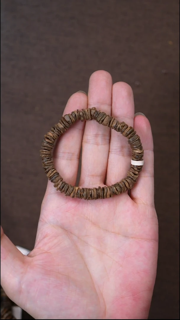 沉香手串妖*℘6克+马泥涝土沉沉水随型单圈 多样性发一