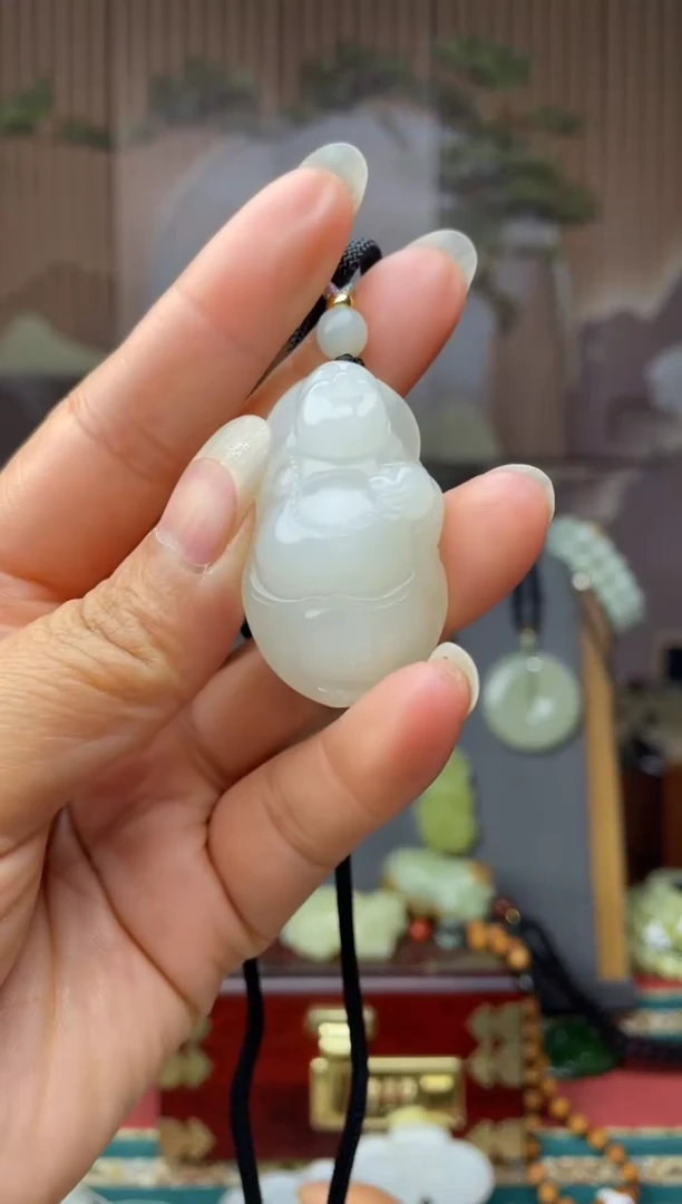 颈饰未镶嵌和田玉拍一发一