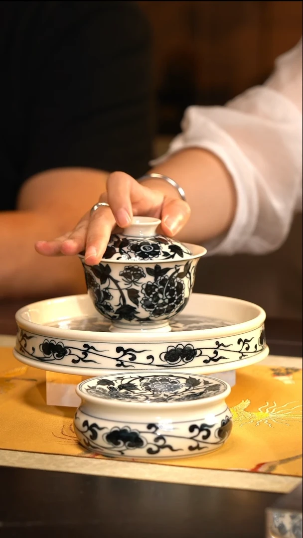 LQT立勤堂青花四象牡丹炉式杯+盖碗+壶承+盖置