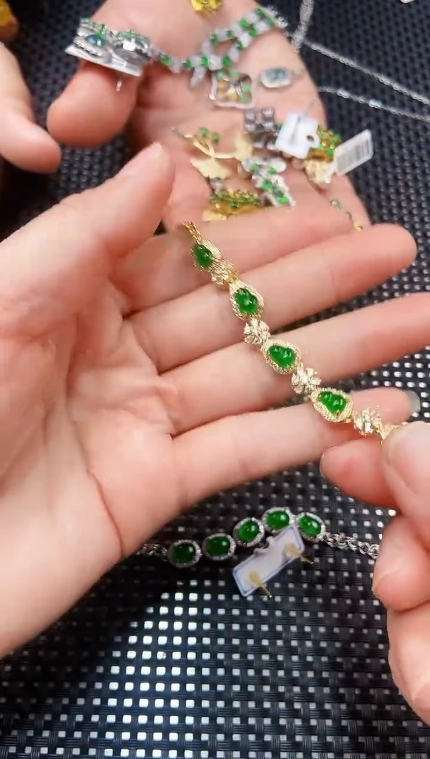 【闪购商品】翡翠手链未镶嵌111111111