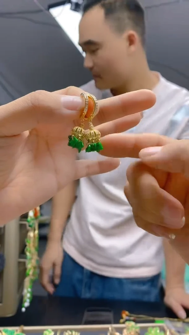【闪购商品】翡翠耳饰合金067翡翠耳包