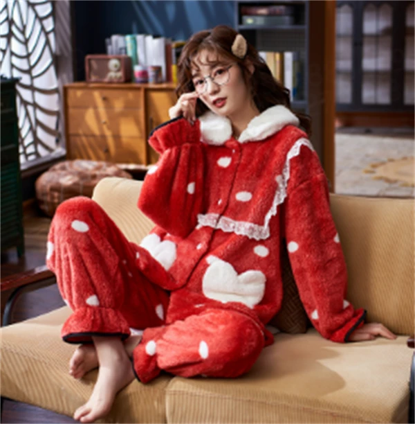 C0080红色波点法兰绒月子服产后M90-130L140XL150