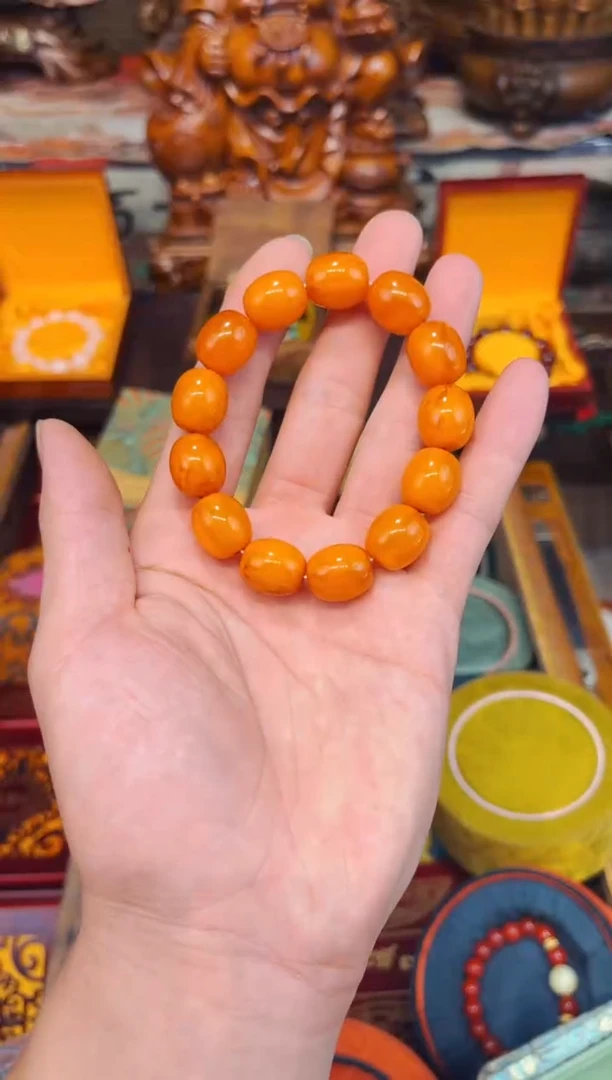 未镶嵌蜜蜡裸石Q瑞哥专属高端精品44