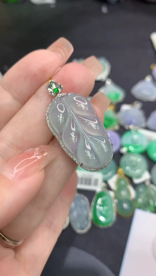 吊坠(不含链)18K金镶嵌翡翠11111111111111
