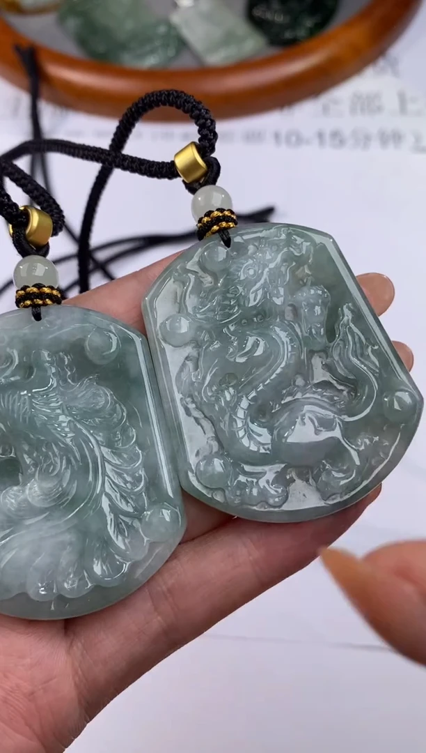 未镶嵌挂件翡翠305471      多人