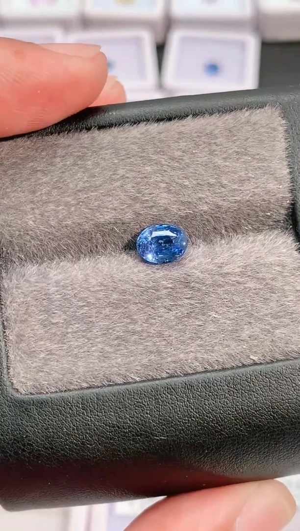 裸石蓝宝石2.08-8200天然蓝宝石