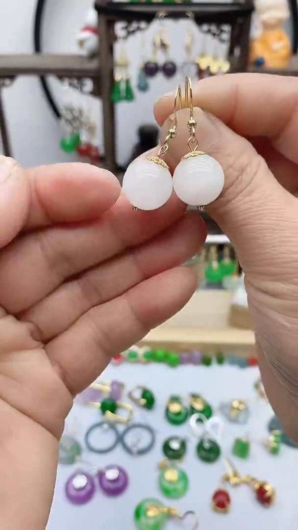 未镶嵌和田玉耳饰69