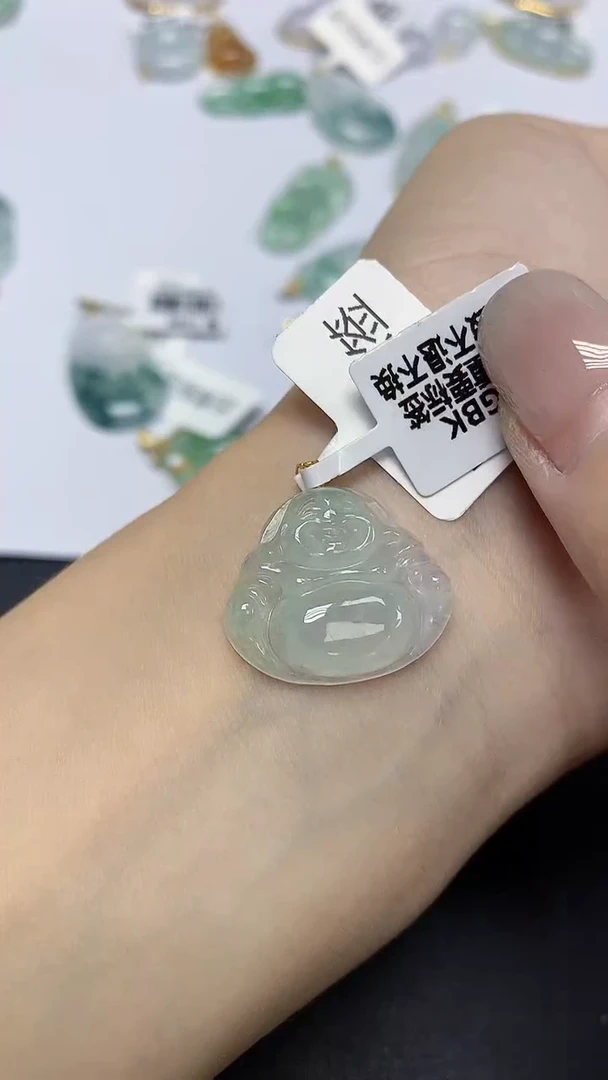 翡翠18K金镶嵌颈饰天然缅甸翡翠A货