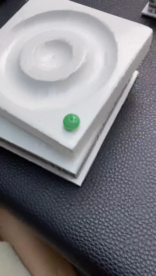翡翠散珠32天然A货翡翠散珠