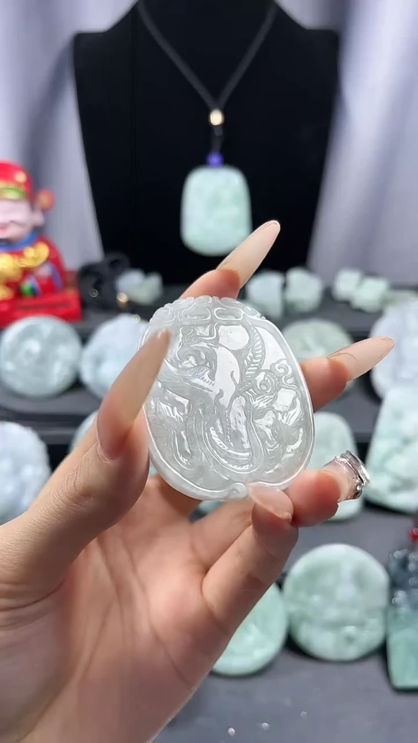 【闪购商品】翡翠颈饰未镶嵌喜鹊喜上眉梢