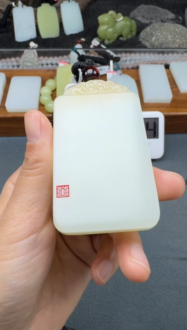 颈饰未镶嵌和田玉2
