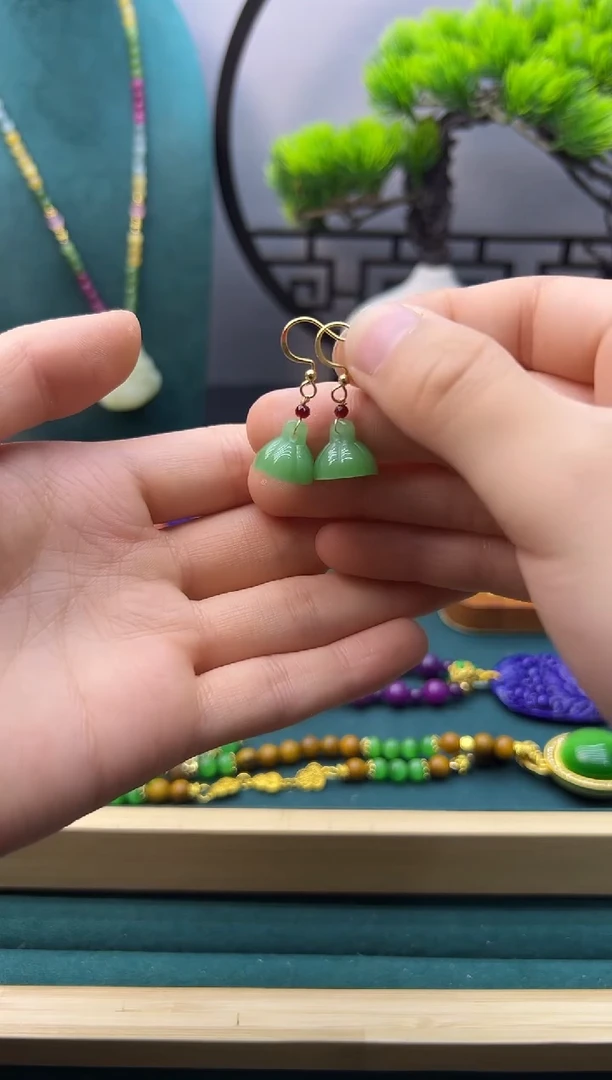 【闪购商品】和田玉耳饰14K金镶嵌E59