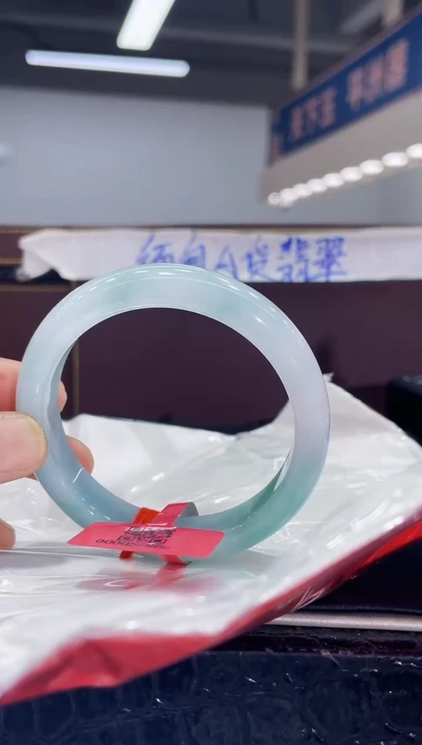 未镶嵌手镯翡翠8