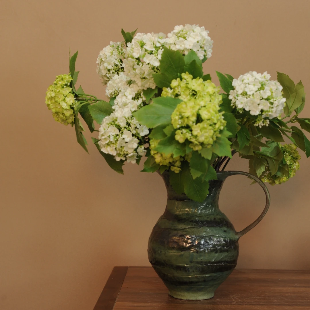 景德镇手绘艺术感花瓶(故复古绿单耳）